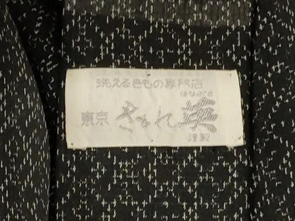 平和屋着物＊夏物　男性　洗える最高級着物　＜英＞はなぶさ謹製　小紋　紗　幾何学文様　黒地　洗える着物　AABL0785jd