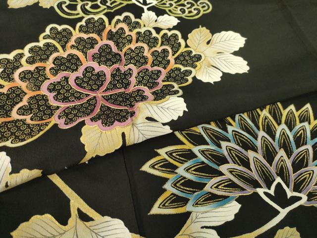 平和屋着物●豪華黒留袖　駒刺繍　菊　金彩　正絹　逸品　AABL0895ck