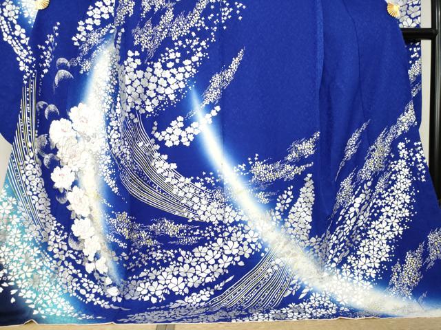 平和屋着物●豪華振袖　刺繍　舞花文　暈し染め　銀彩　ロング丈　正絹　逸品　AABL0918ck
