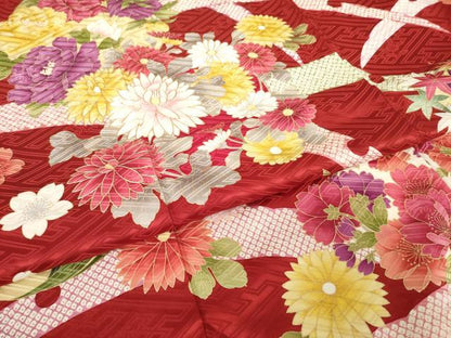 平和屋着物●豪華振袖　雪芝花文　金彩　やまと誂製　正絹　逸品　AABL0965ck