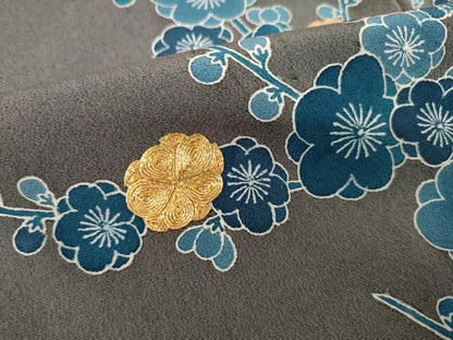 平和屋着物●人間国宝　五代　田畑喜八　訪問着　駒刺繍　枝梅　正絹　逸品　AABL0970ck