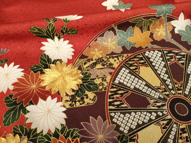 平和屋着物●女優・後藤久美子ブランド　振袖　駒刺繍　源氏車花文　金彩　正絹　逸品　AABL0972ck