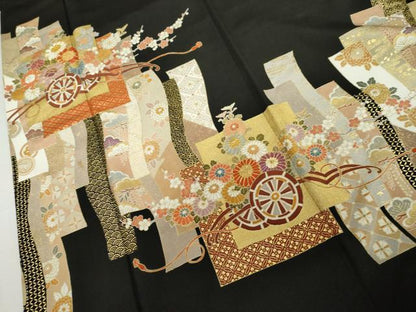 平和屋着物●創業460年・千總　黒留袖　駒刺繍　花車文　金彩　正絹　逸品　AABL1021cs