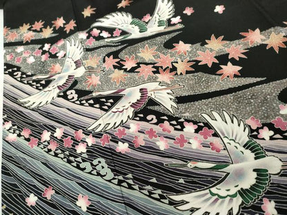 平和屋着物●本加賀友禅作家　小林賢一郎　黒留袖　飛鶴花文　証紙付き　正絹　逸品　AABL1022cs