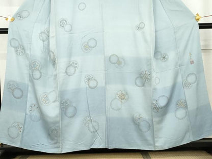 平和屋着物●人間国宝　福田喜三郎　訪問着　刺繍　雪輪重ね花文　暈し染め　正絹　逸品　AABL1046cs