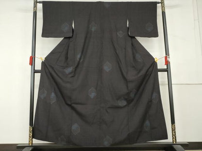平和屋着物●結城紬　80亀甲　飛び亀甲柄　亀甲文　正絹　逸品　AABL1054cs