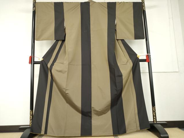 平和屋着物●本場縞大島紬　間道　正絹　逸品　AABL1122cs