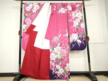 平和屋着物●豪華振袖　刺繍　孔雀羽草花文　暈し染め　金糸　銀通し地　正絹　逸品　AABL1167cs