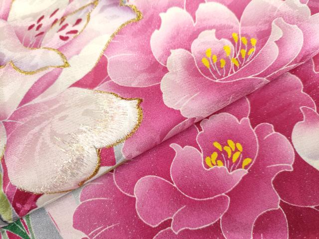 平和屋着物●豪華振袖　刺繍　孔雀羽草花文　暈し染め　金糸　銀通し地　正絹　逸品　AABL1167cs
