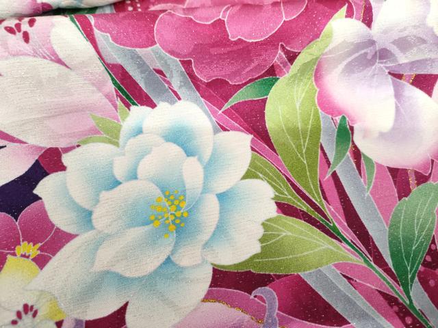 平和屋着物●豪華振袖　刺繍　孔雀羽草花文　暈し染め　金糸　銀通し地　正絹　逸品　AABL1167cs