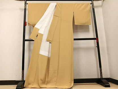 平和屋着物●上質な色無地　玉蜀黍色　正絹　逸品　未使用　AABL1286ph