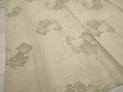 平和屋着物＊夏物　本場大島紬　夏大島　白大島　蔦の葉文様　正絹　逸品　AABL1447st