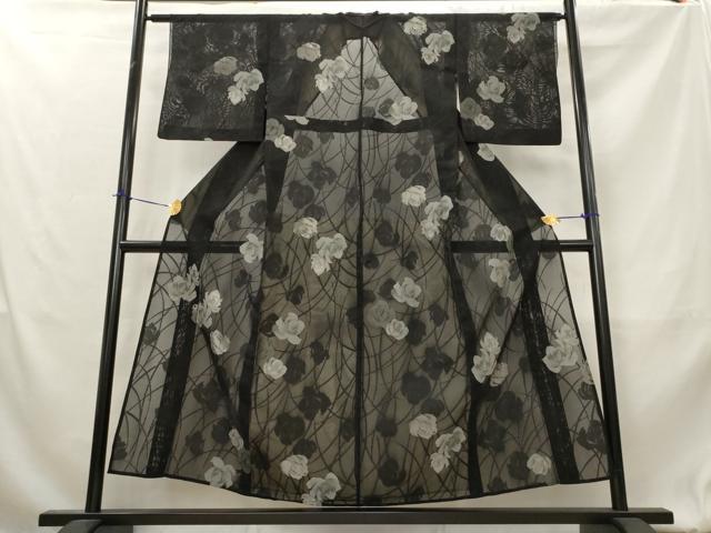 平和屋着物＊夏物　小紋　紗　舞花文　黒地　銀糸　正絹　逸品　AABL1593st