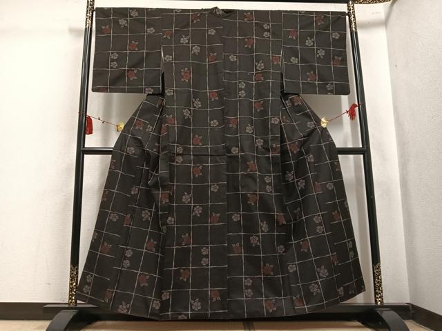 平和屋着物●本場大島紬　7マルキ　舞花文　正絹　逸品　AABL1671ph