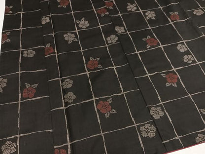 平和屋着物●本場大島紬　7マルキ　舞花文　正絹　逸品　AABL1671ph