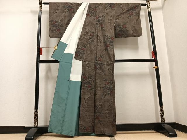 平和屋着物●本場大島紬　9マルキ　草花文　正絹　逸品　AABL1672ph