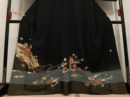 平和屋着物●豪華黒留袖　作家物　駒刺繍　立波宝尽くし　金彩　正絹　逸品　AABL1676ph