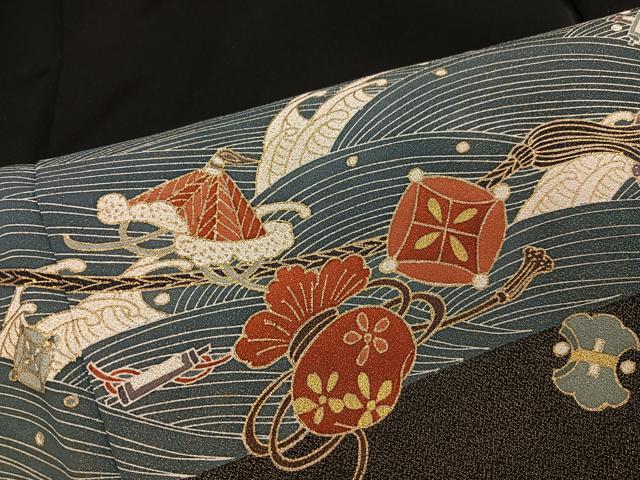 平和屋着物●豪華黒留袖　作家物　駒刺繍　立波宝尽くし　金彩　正絹　逸品　AABL1676ph