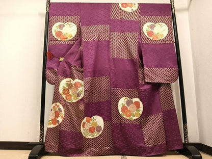 平和屋着物●豪華振袖　駒刺繍　草花文　金彩　正絹　逸品　AABL1694ph