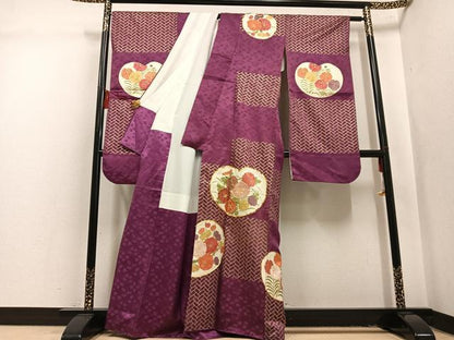 平和屋着物●豪華振袖　駒刺繍　草花文　金彩　正絹　逸品　AABL1694ph