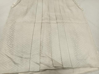 平和屋着物●男性　馬乗り袴　紗綾形地紋　練色　正絹　逸品　AABL1705ph