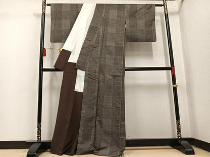 平和屋着物●本場大島紬　7マルキ　格子　正絹　逸品　AABL1715ph