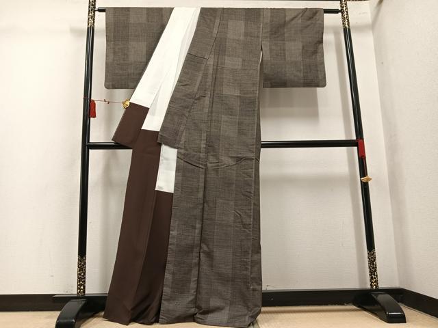 平和屋着物●本場大島紬　7マルキ　格子　正絹　逸品　AABL1715ph