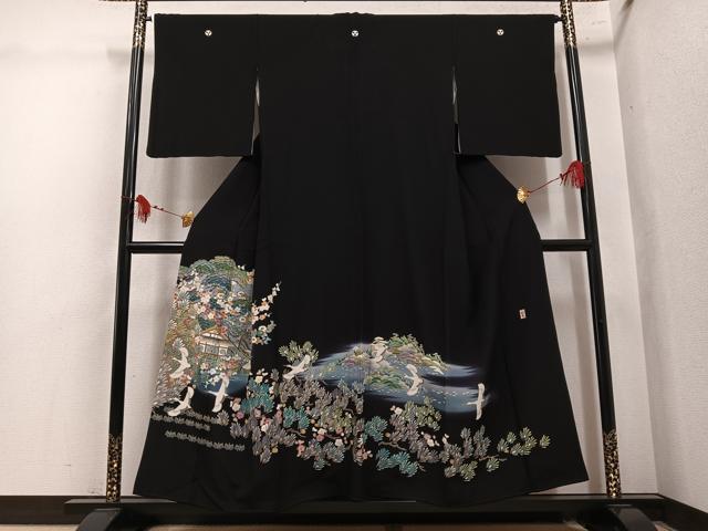 平和屋着物●豪華黒留袖　友禅　作家物　群鶴梅松風景文　暈し染め　正絹　逸品　AABL1740ph