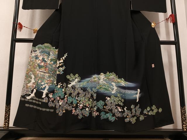 平和屋着物●豪華黒留袖　友禅　作家物　群鶴梅松風景文　暈し染め　正絹　逸品　AABL1740ph