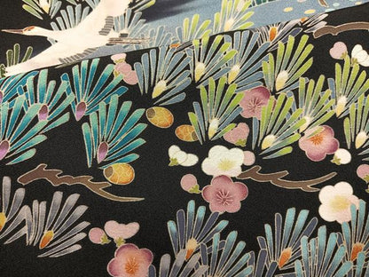 平和屋着物●豪華黒留袖　友禅　作家物　群鶴梅松風景文　暈し染め　正絹　逸品　AABL1740ph