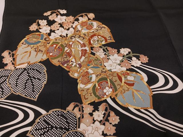 平和屋着物●豪華黒留袖　駒刺繍　桐　金彩　正絹　逸品　AABL1776ph