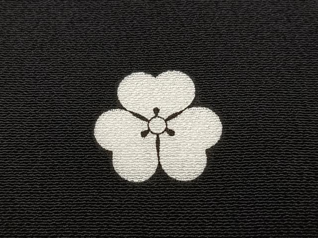 平和屋着物●豪華黒留袖　駒刺繍　桐　金彩　正絹　逸品　AABL1776ph