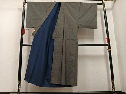 平和屋着物▼男性　本場大島紬　100亀甲　総詰め　正絹　逸品　AABL1785ph
