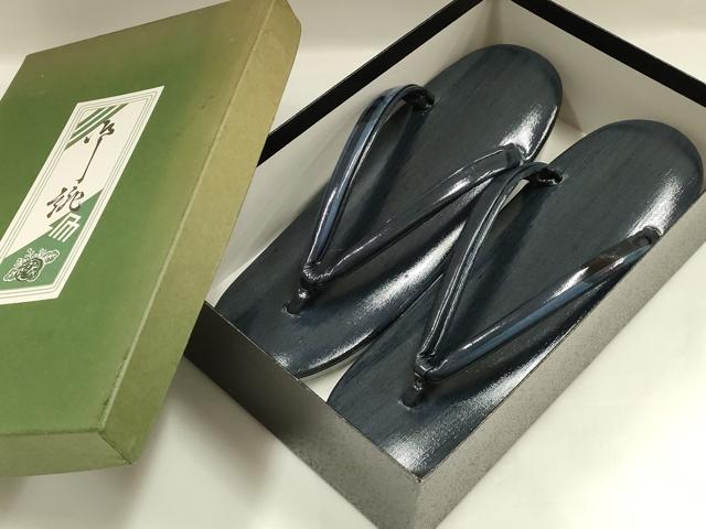 平和屋着物▼和装小物　和装草履　鼻緒:縞　箱付き　逸品　未使用　AABL1975ay