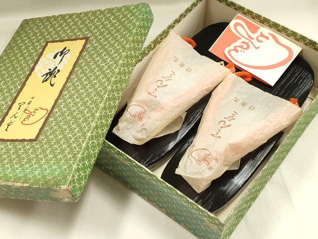 平和屋着物▼和装小物　下駄　心斎橋 てんぐ　桐下駄　鼻緒:籠目　共箱付き　逸品　未使用　AABL1978ay