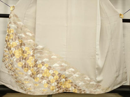 平和屋本店●銀座きしや　色留袖　駒刺繍　笹　松　菊　吉祥文　共箱・たとう紙付き　正絹　逸品　AABL2025ck