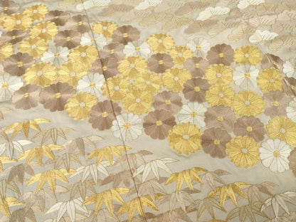 平和屋本店●銀座きしや　色留袖　駒刺繍　笹　松　菊　吉祥文　共箱・たとう紙付き　正絹　逸品　AABL2025ck