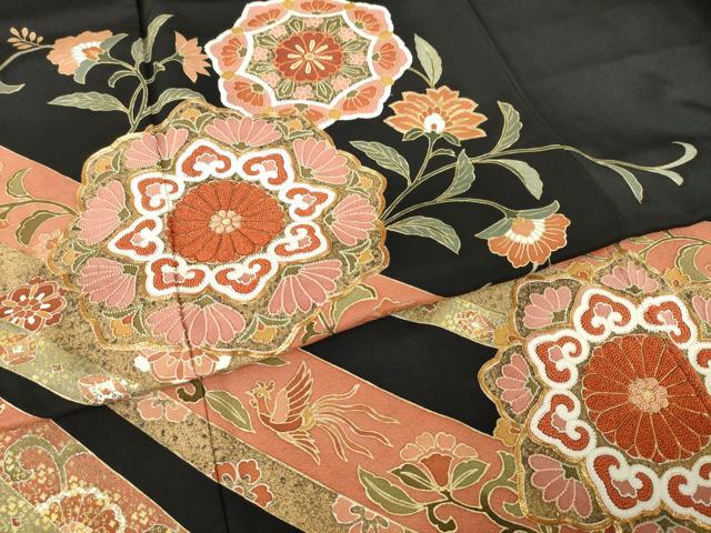 平和屋着物●豪華黒留袖　中国三大刺繍　相良刺繍　駒刺繍　正倉院更紗花文　金彩　正絹　逸品　AABL2112ck