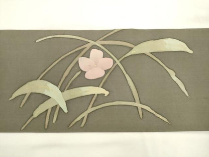 平和屋着物●塩瀬　九寸名古屋帯　ろうけつ染め　草花文　金彩　鈴乃屋扱い　正絹　逸品　AABL2315pf