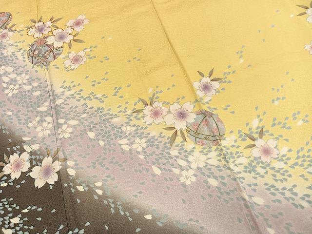 平和屋着物●豪華振袖　駒刺繍　舞桜鞠文　暈し染め　金彩　正絹　逸品　AABL2806fy