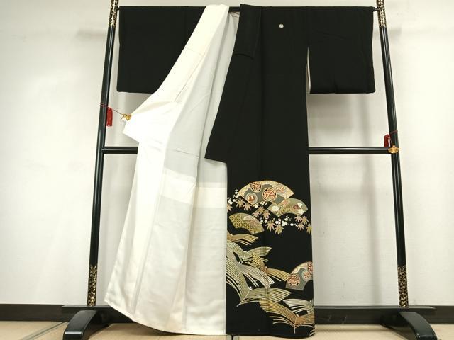平和屋着物●豪華黒留袖　作家物　駒刺繍　地紙松竹梅図　金彩　正絹　逸品　AABL2920fy
