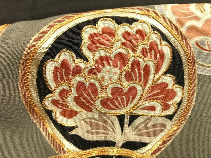平和屋着物●豪華黒留袖　作家物　駒刺繍　地紙松竹梅図　金彩　正絹　逸品　AABL2920fy