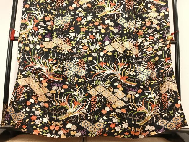 平和屋着物●豪華振袖　駒刺繍　草花文　黒地　金彩　正絹　逸品　AABL2928fy