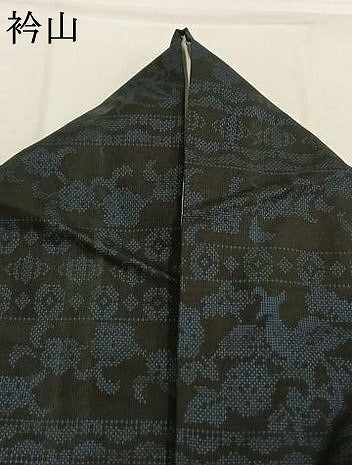 平和屋着物●本場大島紬　7マルキ　横段花鳥文　黒地　正絹　逸品　AABL2942fy