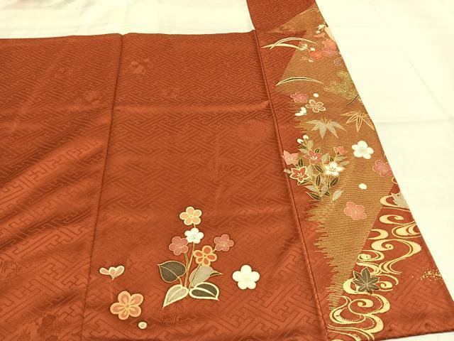 平和屋着物●豪華振袖　駒刺繍　舞蝶花鳥文　暈し染め　金彩　正絹　逸品　AABL2953fy