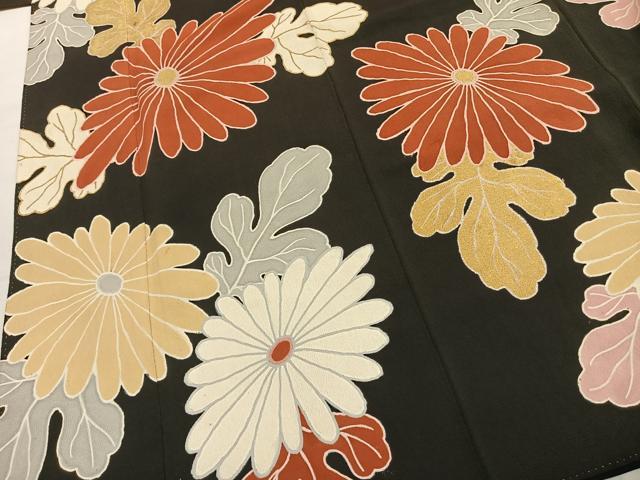 平和屋着物●訪問着　草花文　黒地　金彩　正絹　逸品　AABL2959fy