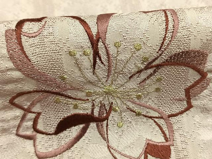 平和屋着物●訪問着　総刺繍　舞桜文　金銀糸　銀通し地　やまと誂製　正絹　逸品　AABL2983fy