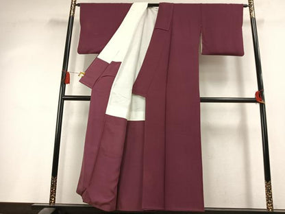 平和屋着物●上質な色無地　暗紅色　鬼しぼ縮緬　正絹　逸品　AABL2993fy