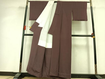 平和屋着物●上質な色無地　煤竹色　正絹　逸品　未使用　AABL2995fy