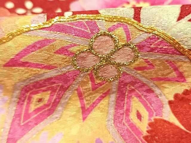 平和屋着物●豪華振袖　駒刺繍　草花鞠文　暈し染め　金糸　金彩　銀通し地　正絹　逸品　AABL3009fy
